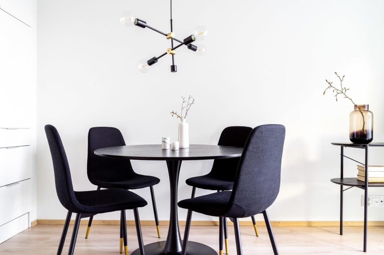 Juuri Valmistunut Yksio Rotuaarilla Apartment เอาลู ภายนอก รูปภาพ