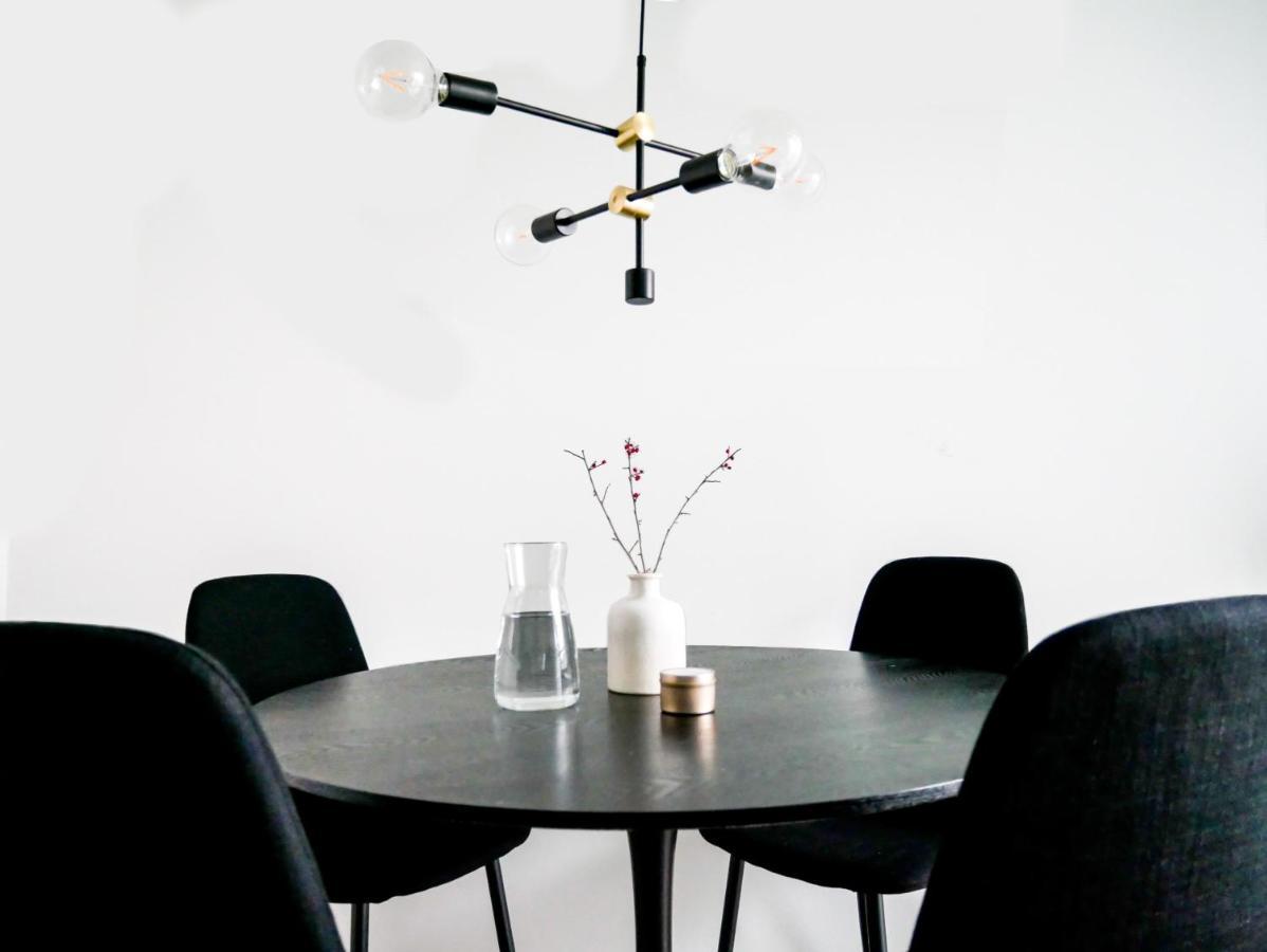 Juuri Valmistunut Yksio Rotuaarilla Apartment เอาลู ภายนอก รูปภาพ