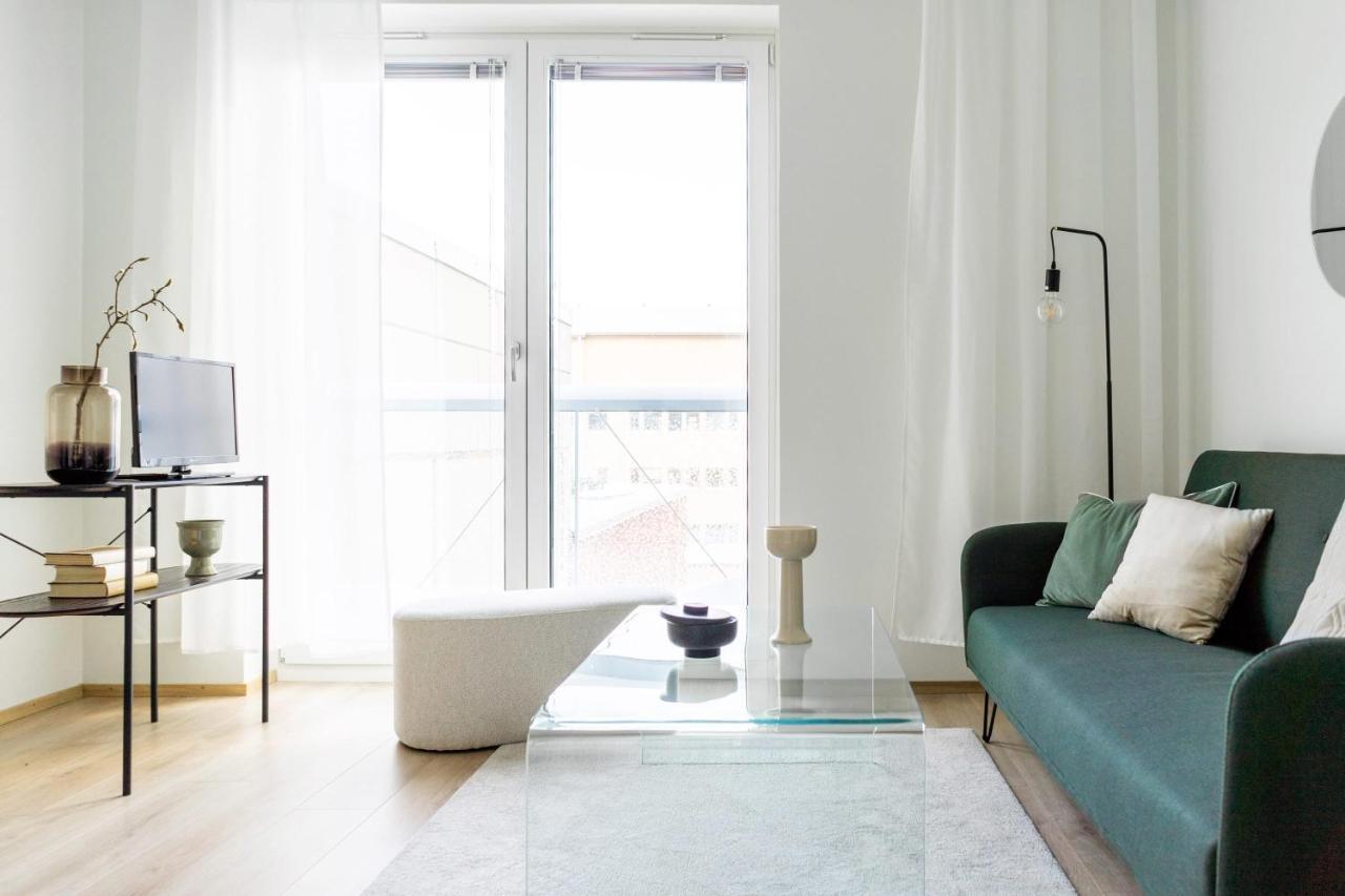 Juuri Valmistunut Yksio Rotuaarilla Apartment เอาลู ภายนอก รูปภาพ